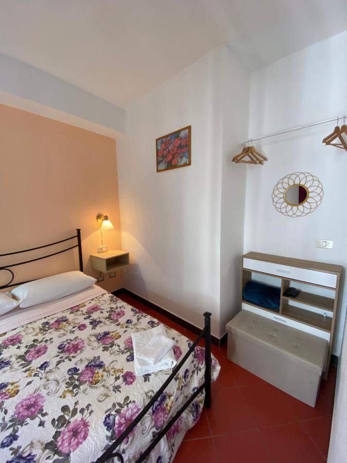 Taormina'S Sun Bed & Breakfast Exterior foto