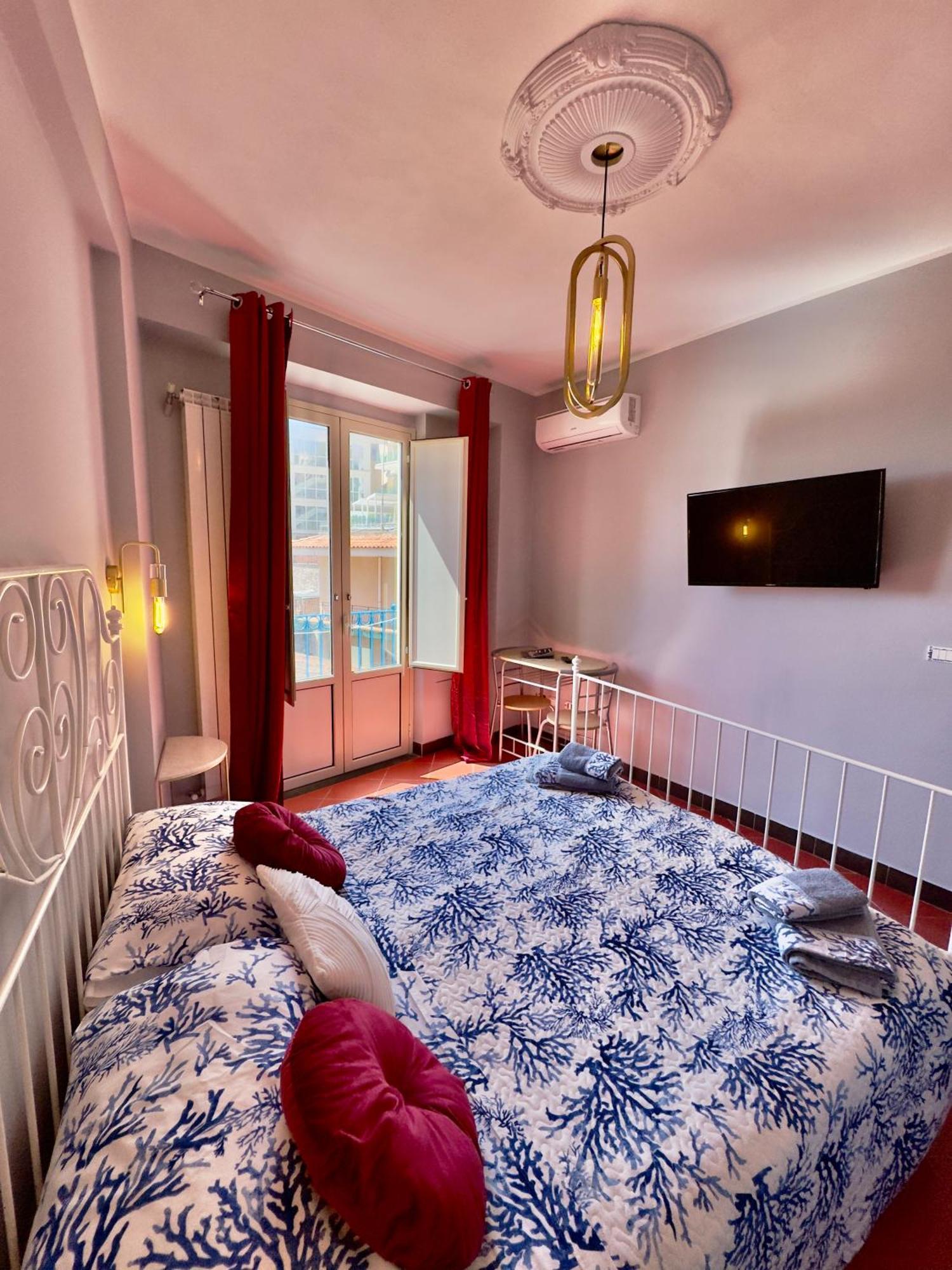Taormina'S Sun Bed & Breakfast Exterior foto