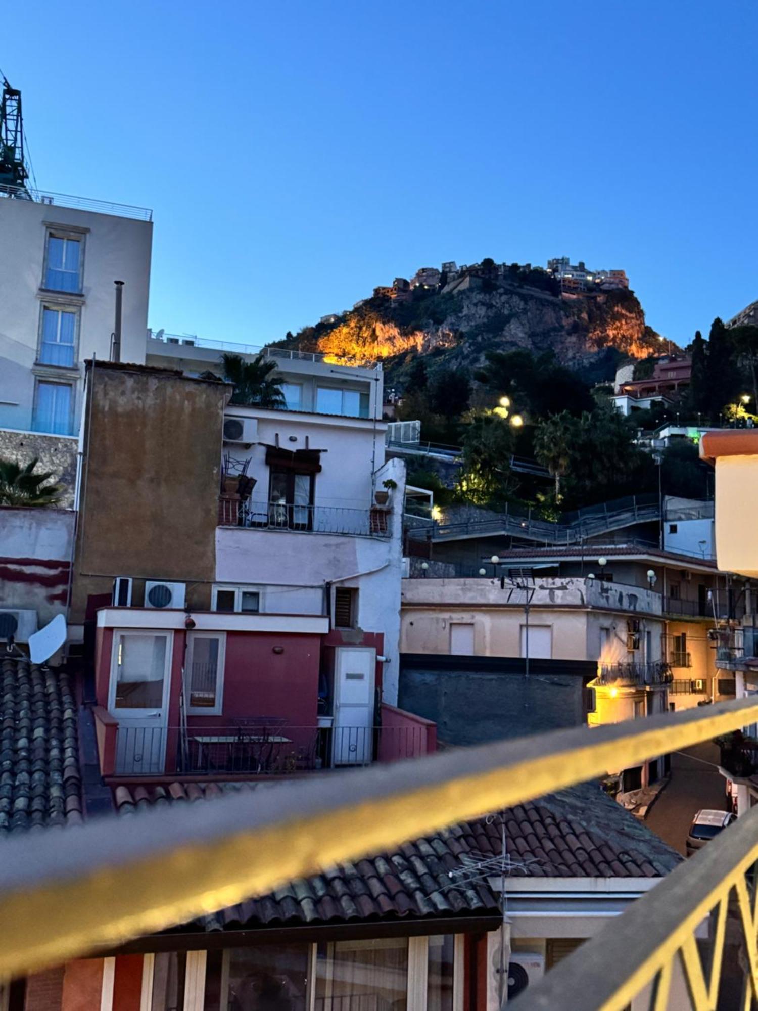 Taormina'S Sun Bed & Breakfast Exterior foto