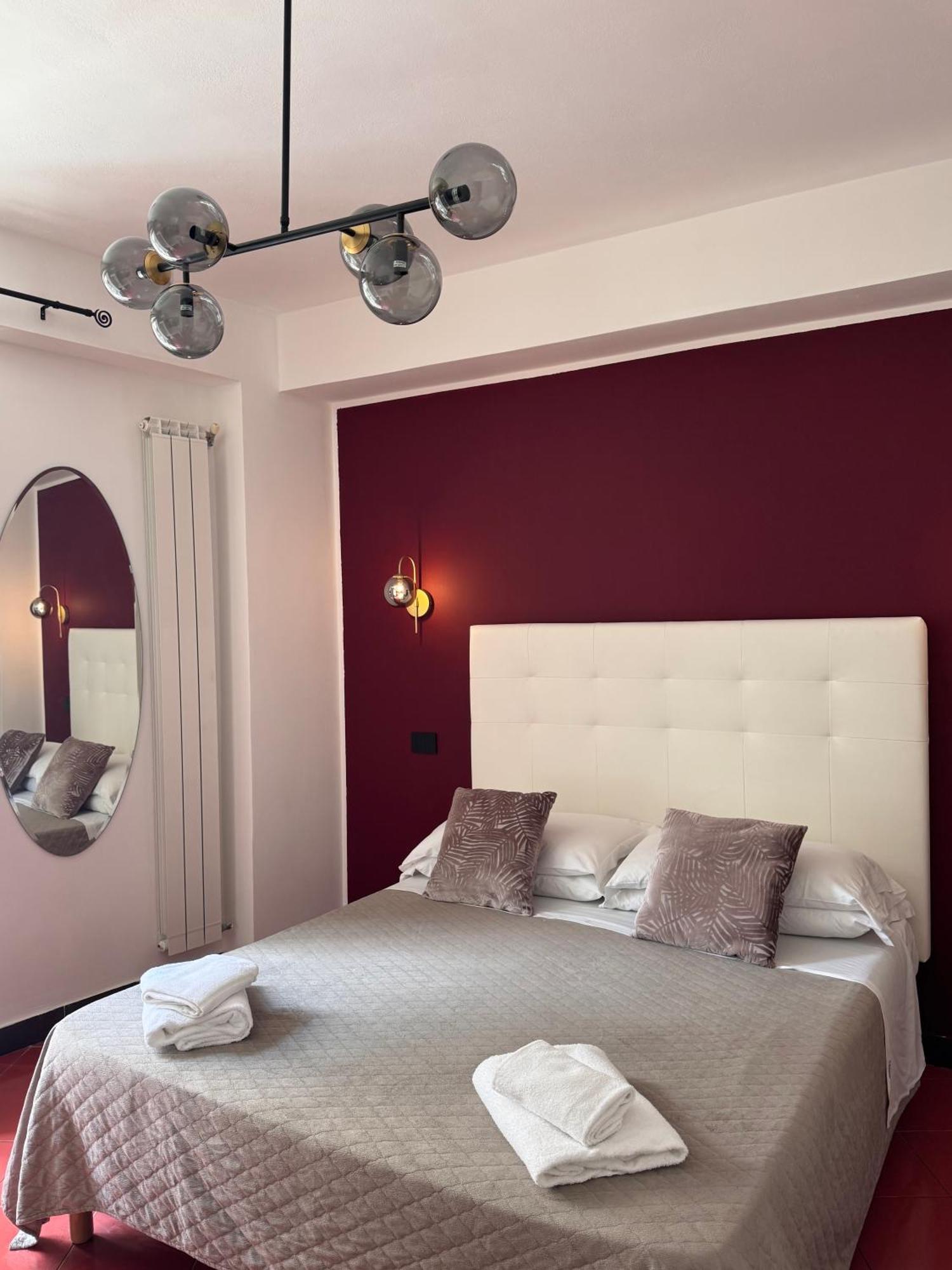 Taormina'S Sun Bed & Breakfast Exterior foto