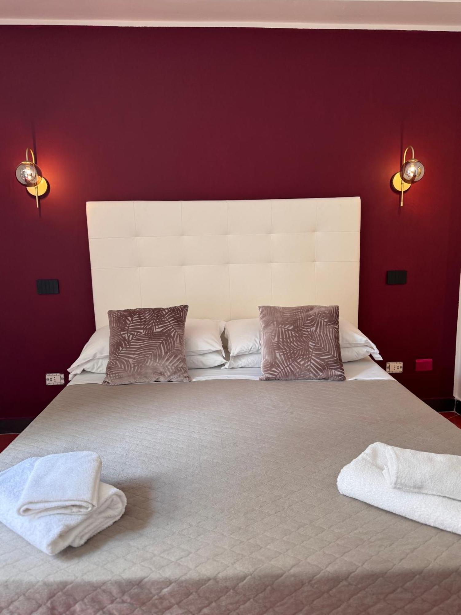 Taormina'S Sun Bed & Breakfast Exterior foto