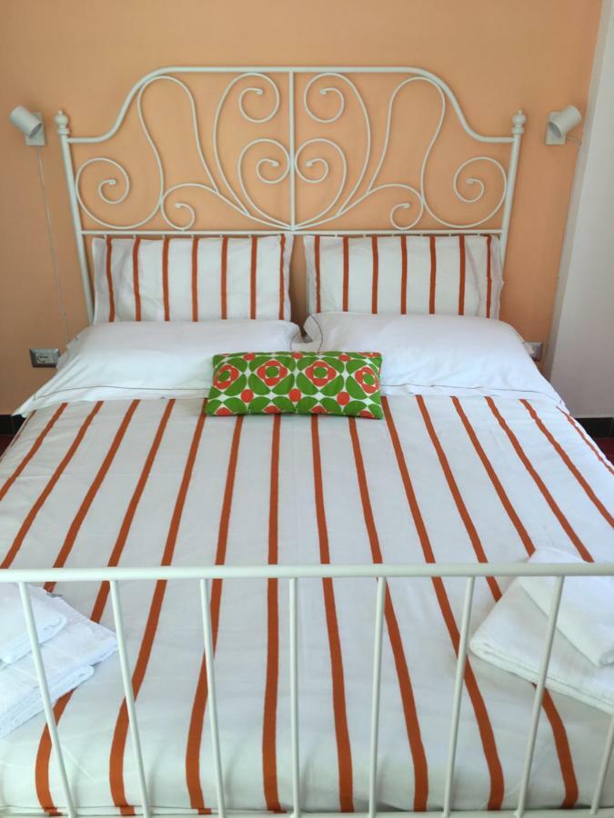 Taormina'S Sun Bed & Breakfast Exterior foto